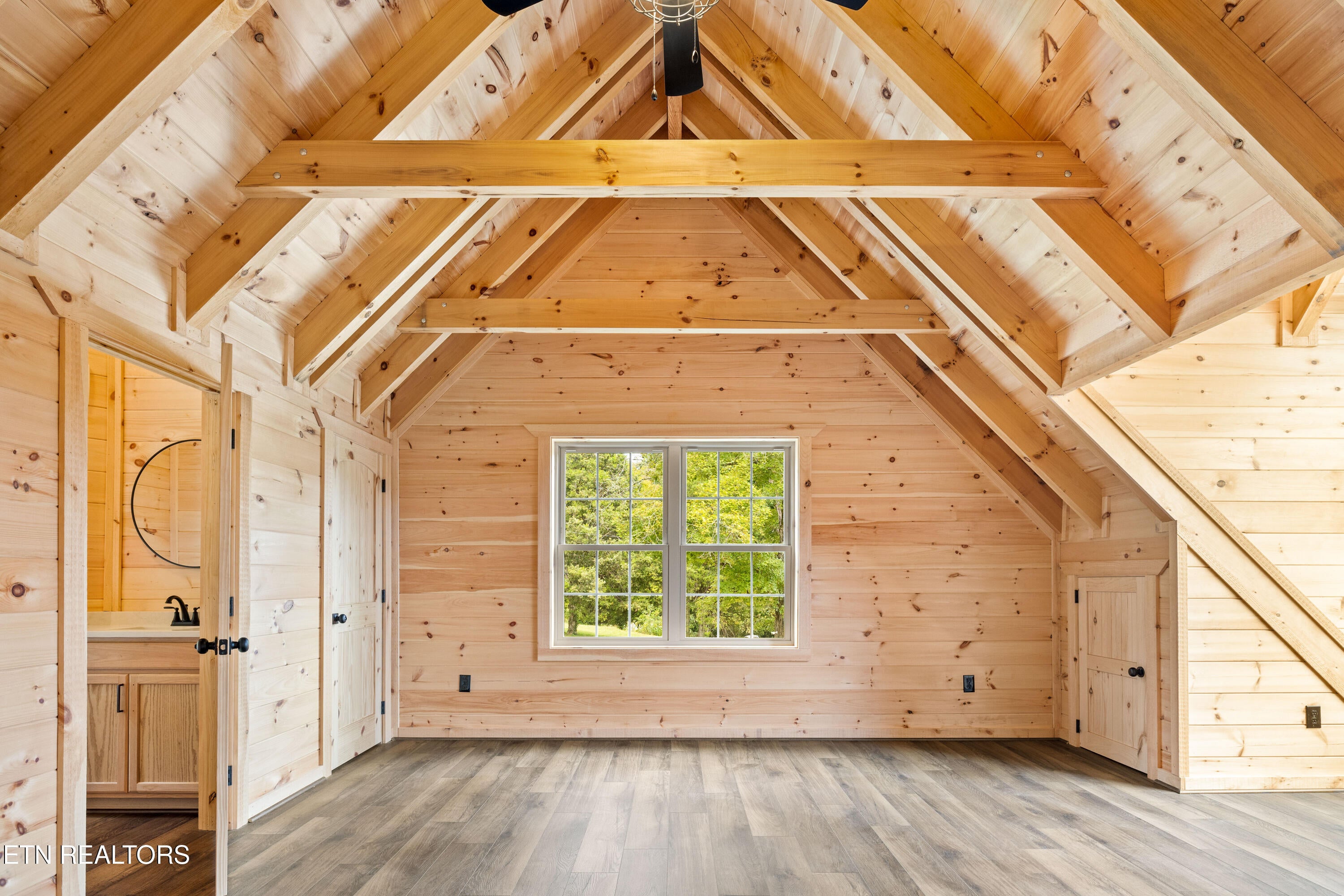 Maryville, Tennessee, 37803, United States, 3 Bedrooms Bedrooms, ,4 BathroomsBathrooms,Residential,Active,1952296