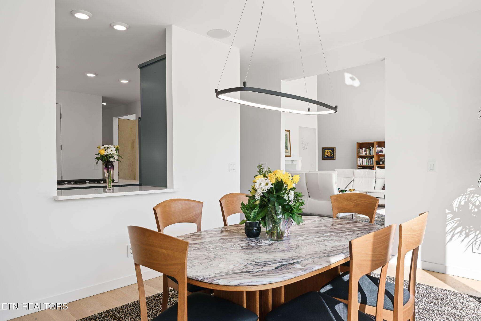 Crawford, Tennessee, 38554, United States, 3 Bedrooms Bedrooms, ,4 BathroomsBathrooms,Residential,Active,2008007