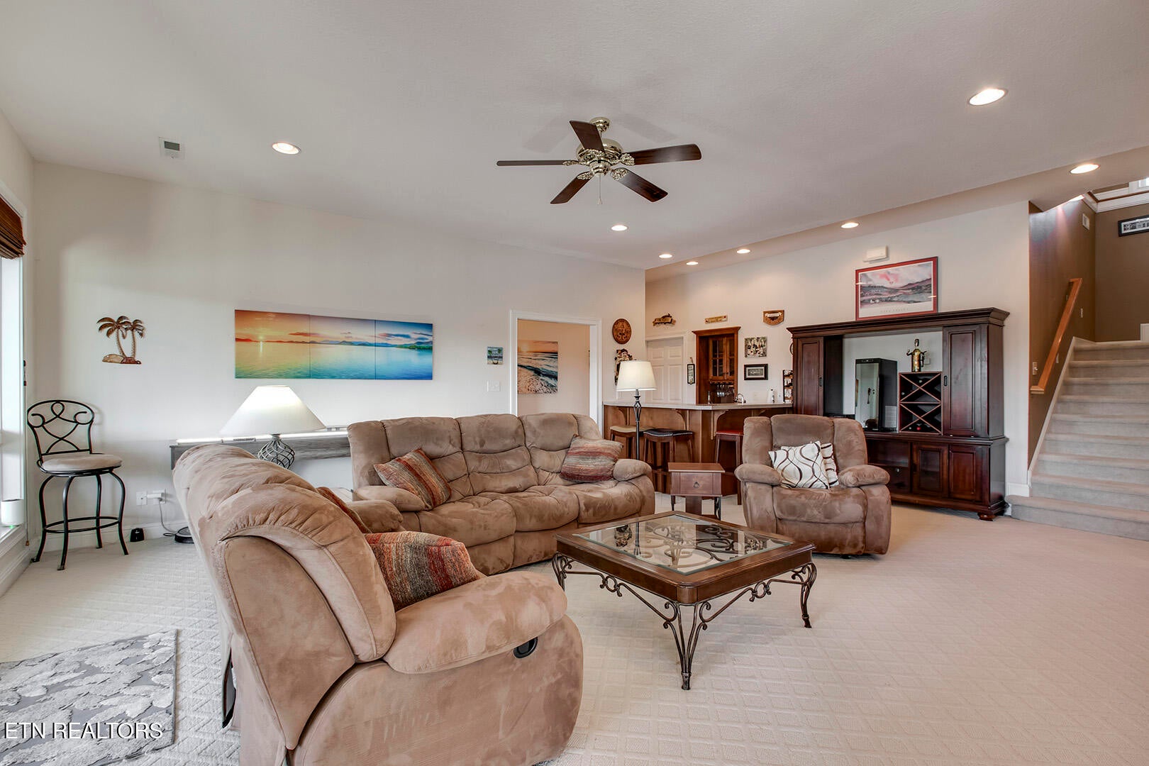 Loudon, Tennessee, 37774, United States, 4 Bedrooms Bedrooms, ,5 BathroomsBathrooms,Residential,Active,2015473