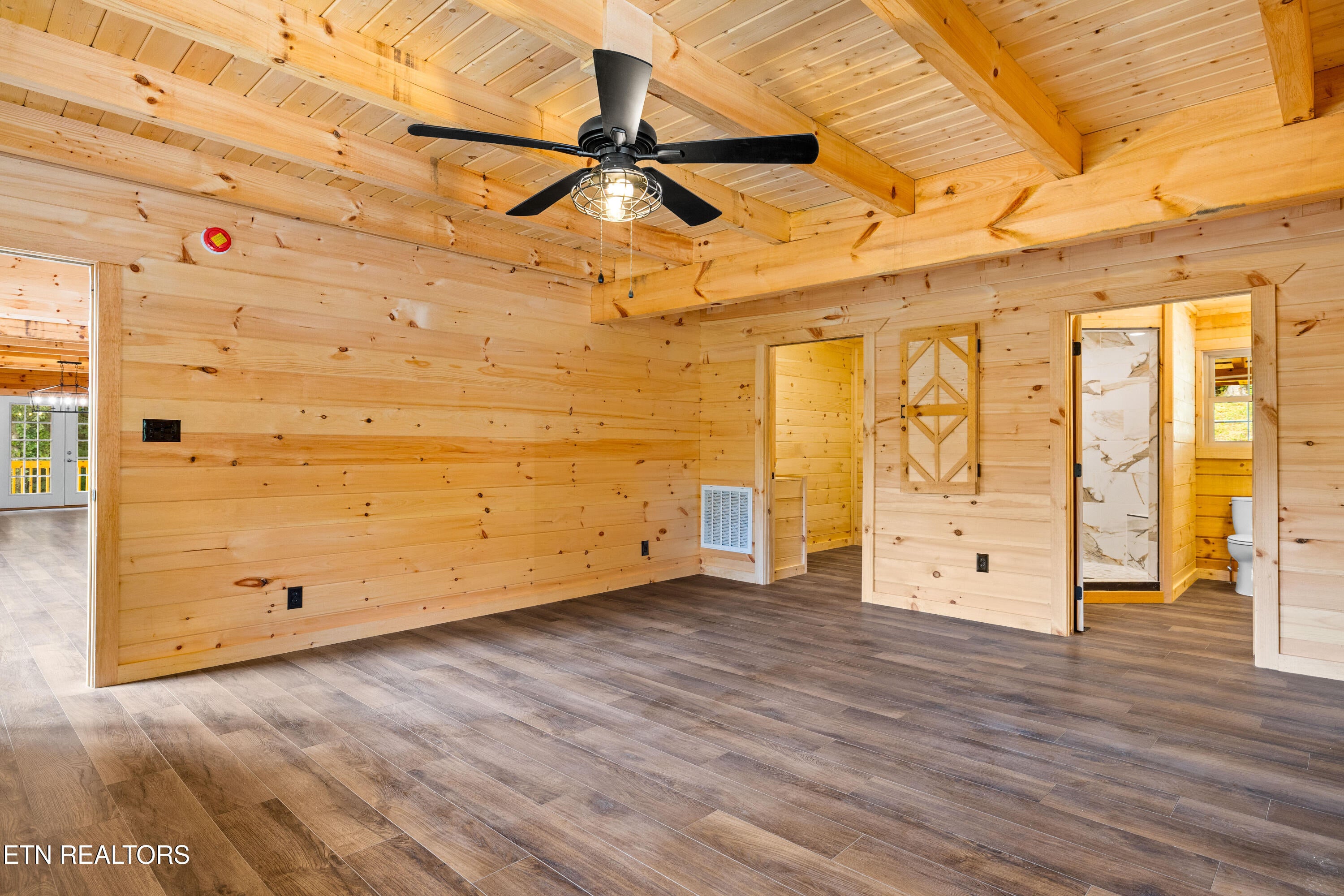 Maryville, Tennessee, 37803, United States, 3 Bedrooms Bedrooms, ,4 BathroomsBathrooms,Residential,Active,1952296