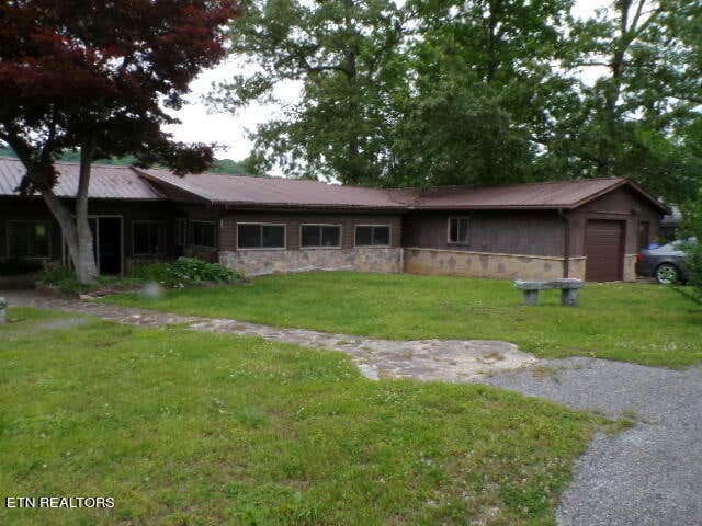 130 HICKORY LN, KINGSTON, TN 37763, photo 1 of 35