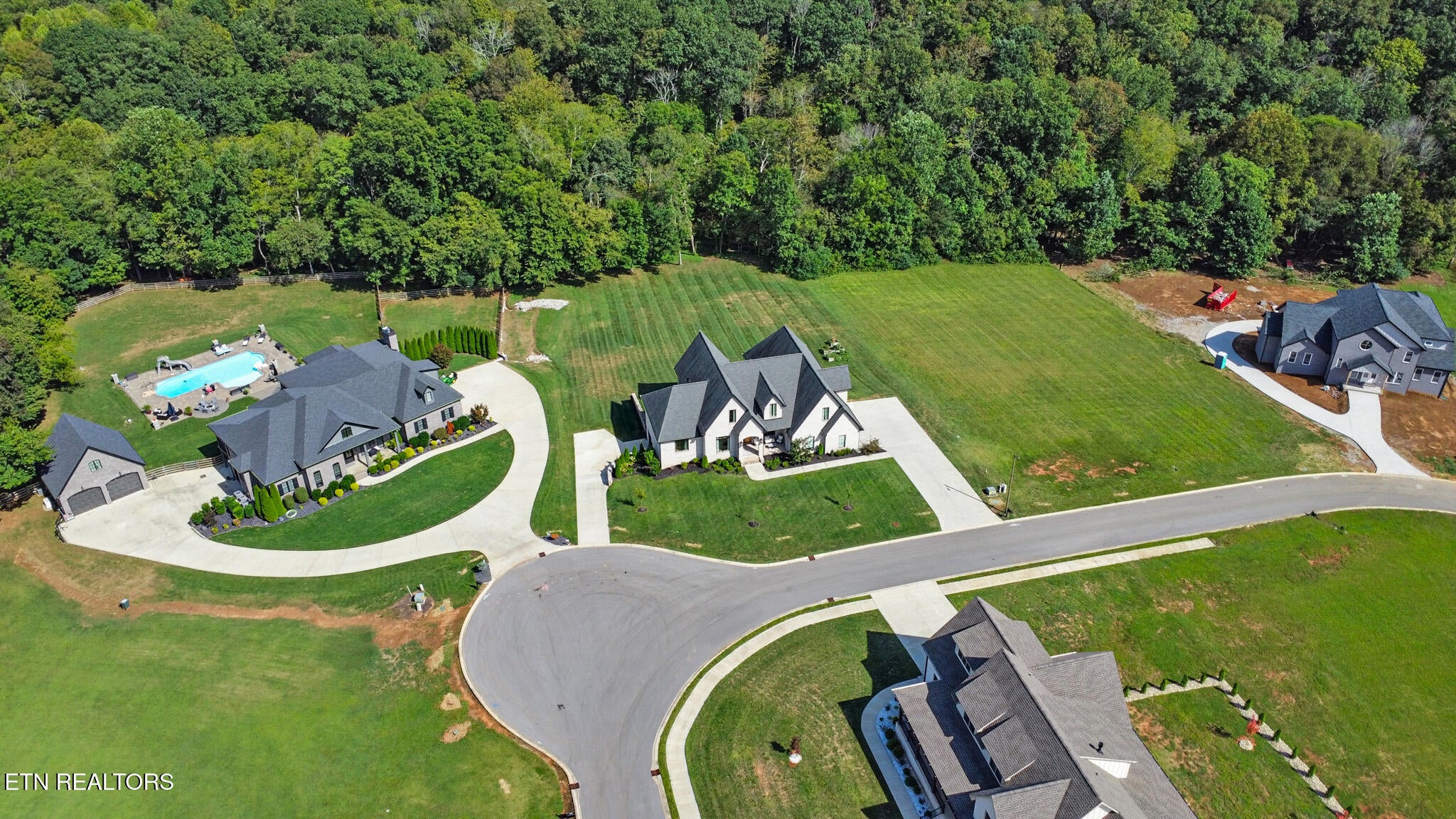 Cookeville, Tennessee, 38506, United States, 5 Bedrooms Bedrooms, ,5 BathroomsBathrooms,Residential,Active,1941364