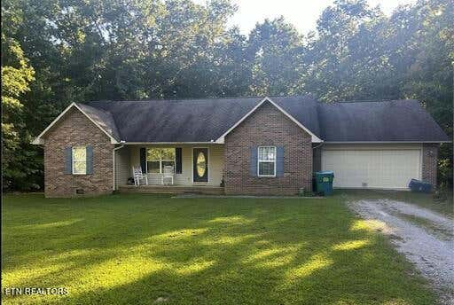 805 WALLACE WAY, GRIMSLEY, TN 38565 - Image 1