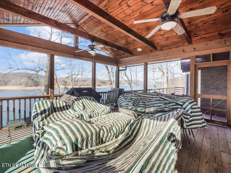 Andersonville, Tennessee, 37705, United States, 4 Bedrooms Bedrooms, ,4 BathroomsBathrooms,Residential,Active,2009809