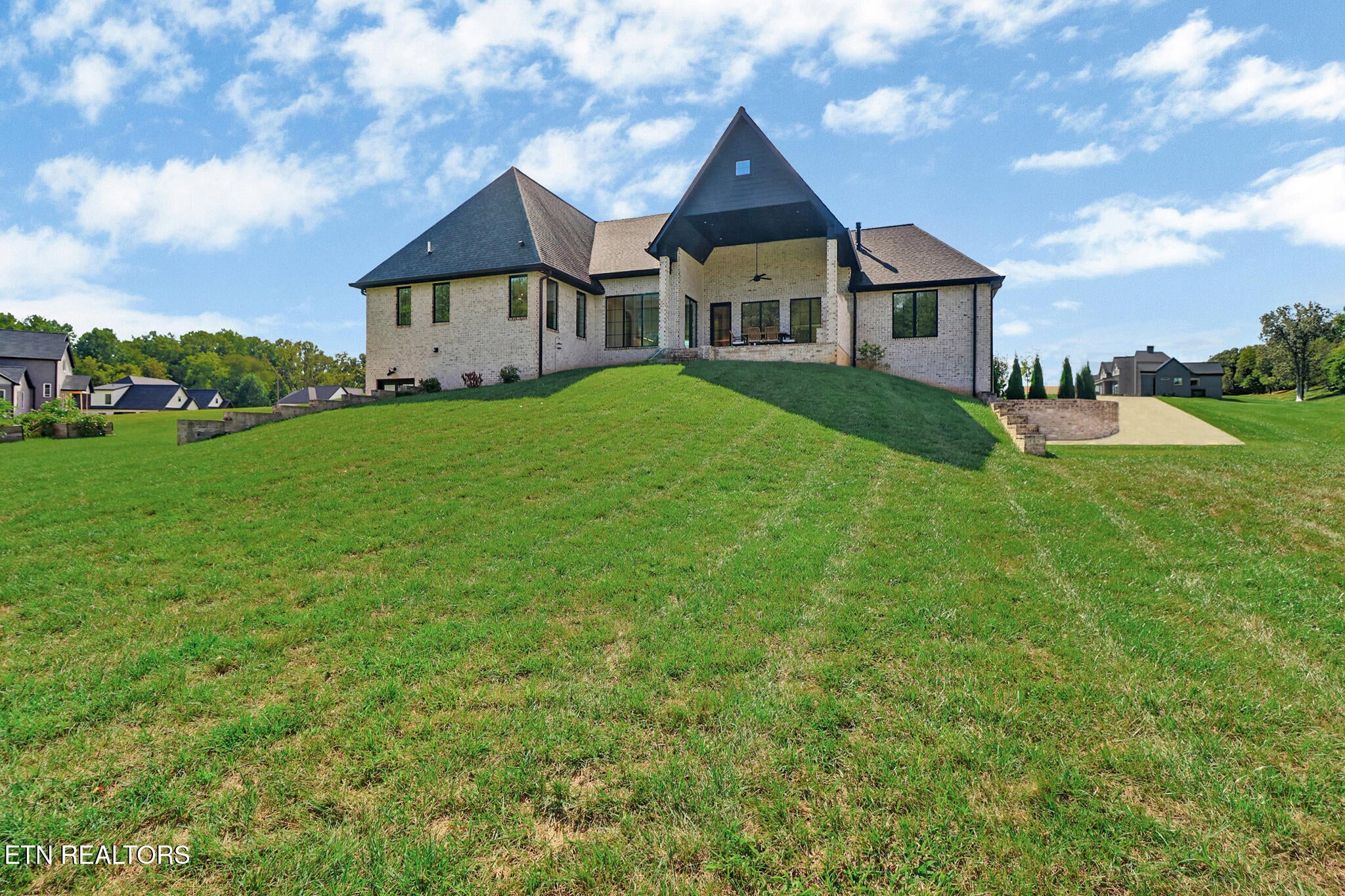 Cookeville, Tennessee, 38506, United States, 5 Bedrooms Bedrooms, ,5 BathroomsBathrooms,Residential,Active,1941364