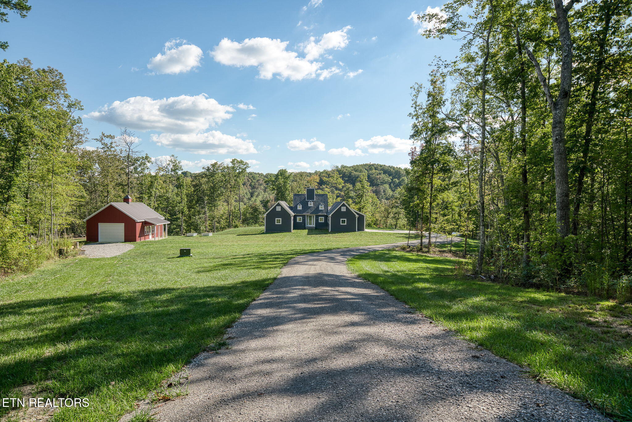 Crawford, Tennessee, 38554, United States, 3 Bedrooms Bedrooms, ,4 BathroomsBathrooms,Residential,Active,2008007