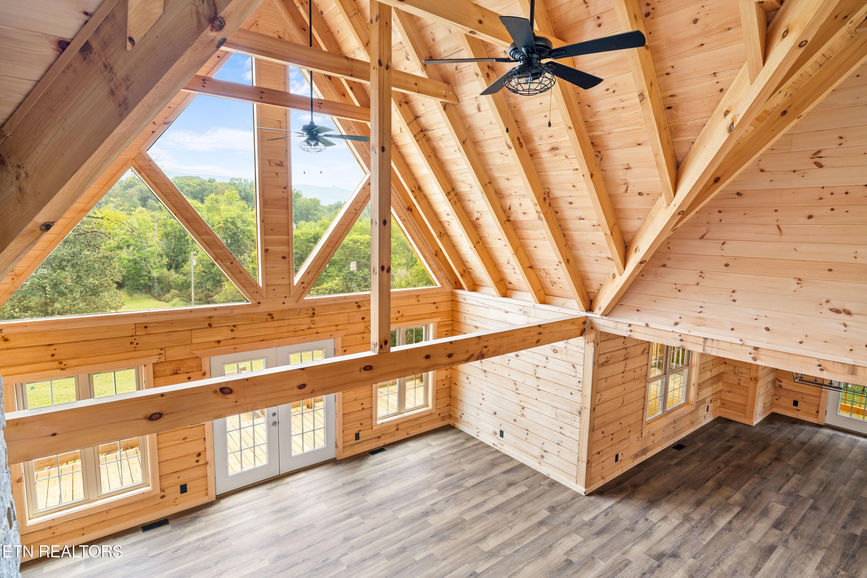 Maryville, Tennessee, 37803, United States, 3 Bedrooms Bedrooms, ,4 BathroomsBathrooms,Residential,Active,1952296