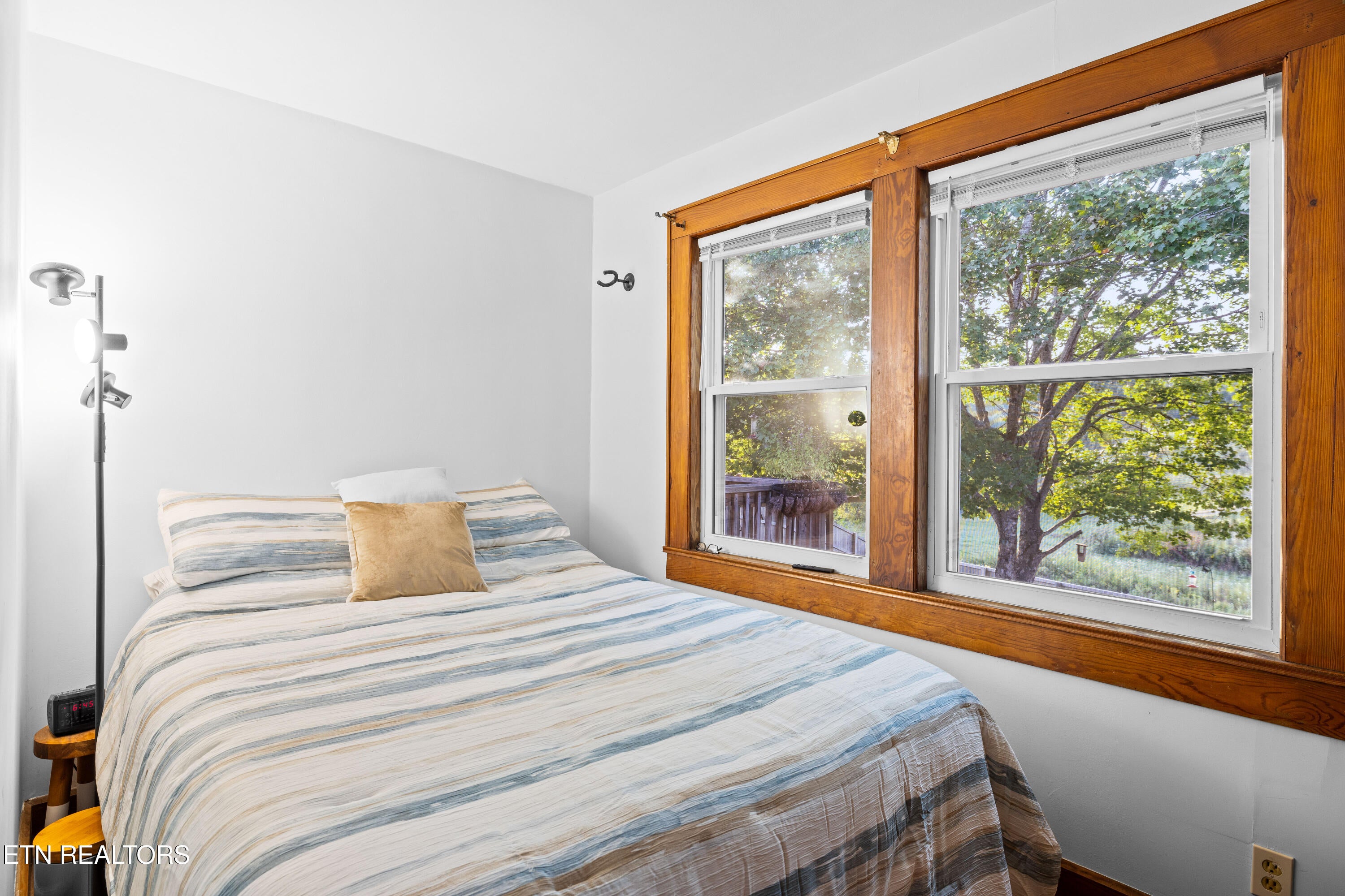 Maryville, Tennessee, 37804, United States, 2 Bedrooms Bedrooms, ,1 BathroomBathrooms,Residential,Active,1945541