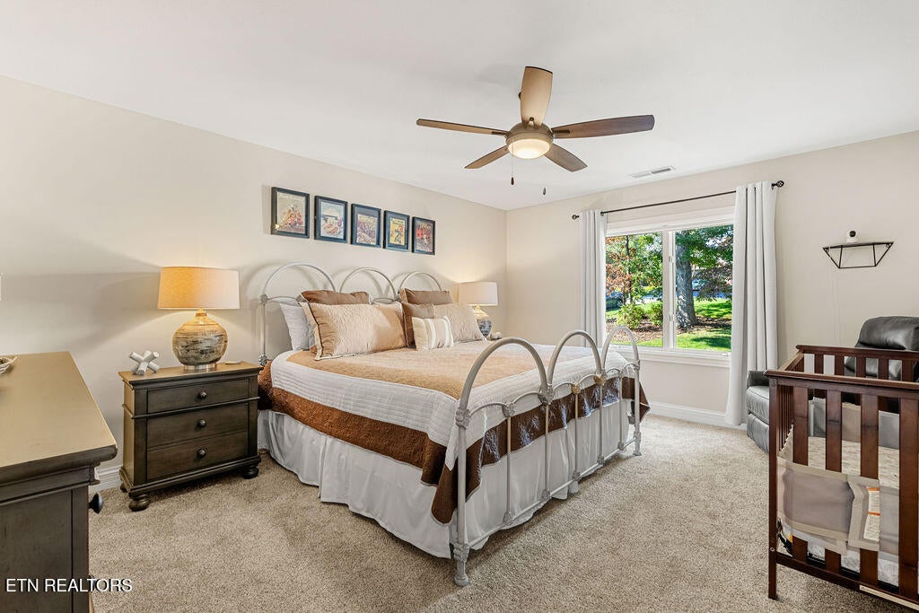 Loudon, Tennessee, 37774, United States, 4 Bedrooms Bedrooms, ,5 BathroomsBathrooms,Residential,Active,1968404