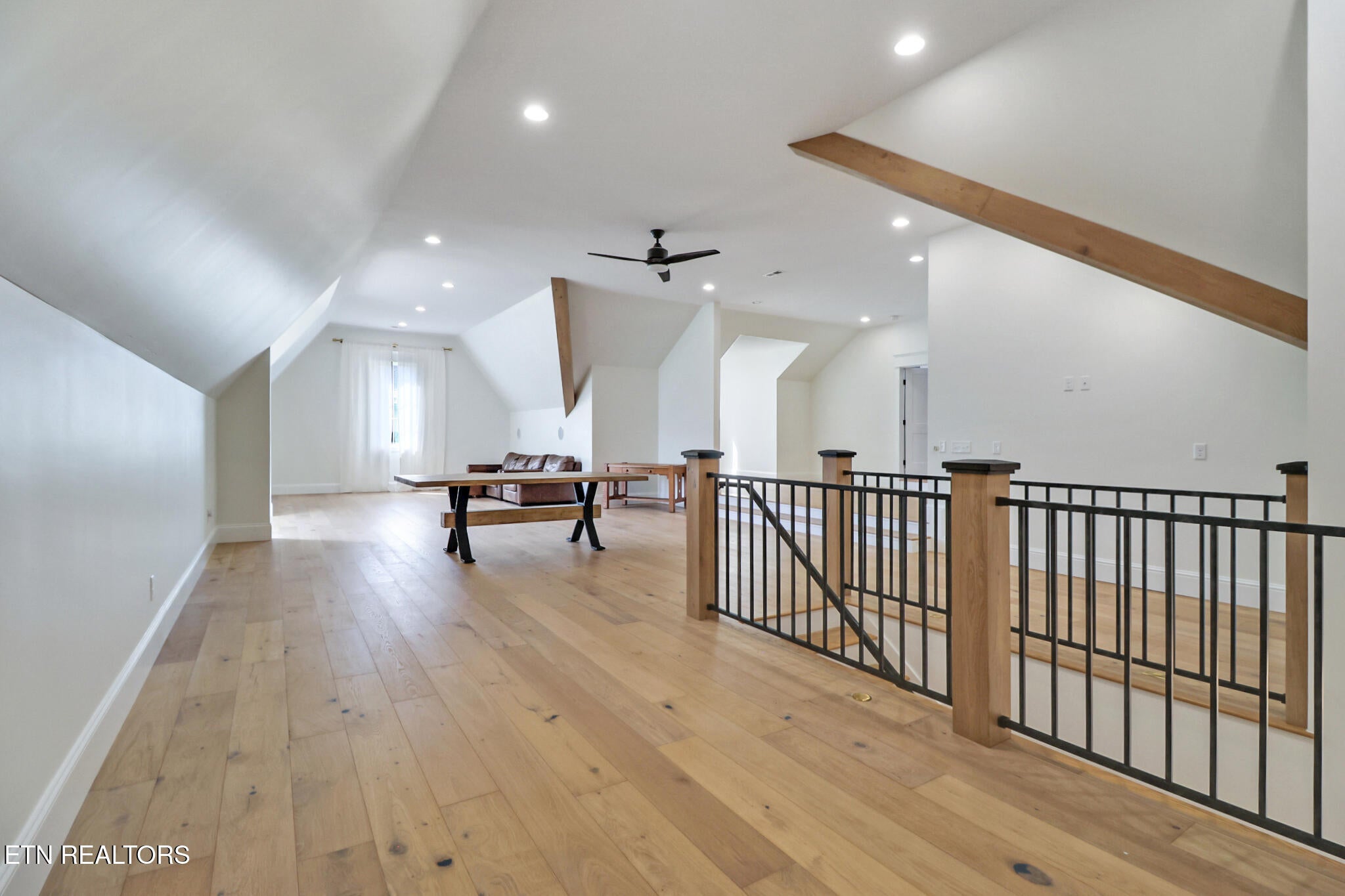 Cookeville, Tennessee, 38506, United States, 5 Bedrooms Bedrooms, ,5 BathroomsBathrooms,Residential,Active,1941364