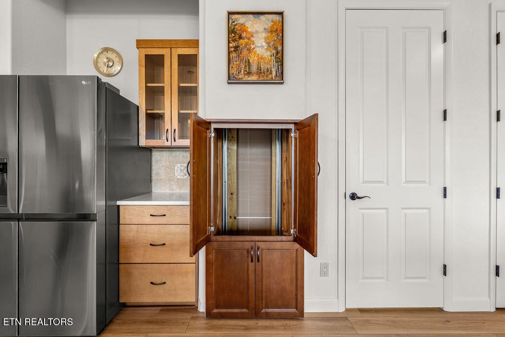 Maryville, Tennessee, 37801, United States, 5 Bedrooms Bedrooms, ,5 BathroomsBathrooms,Residential,Active,2013636