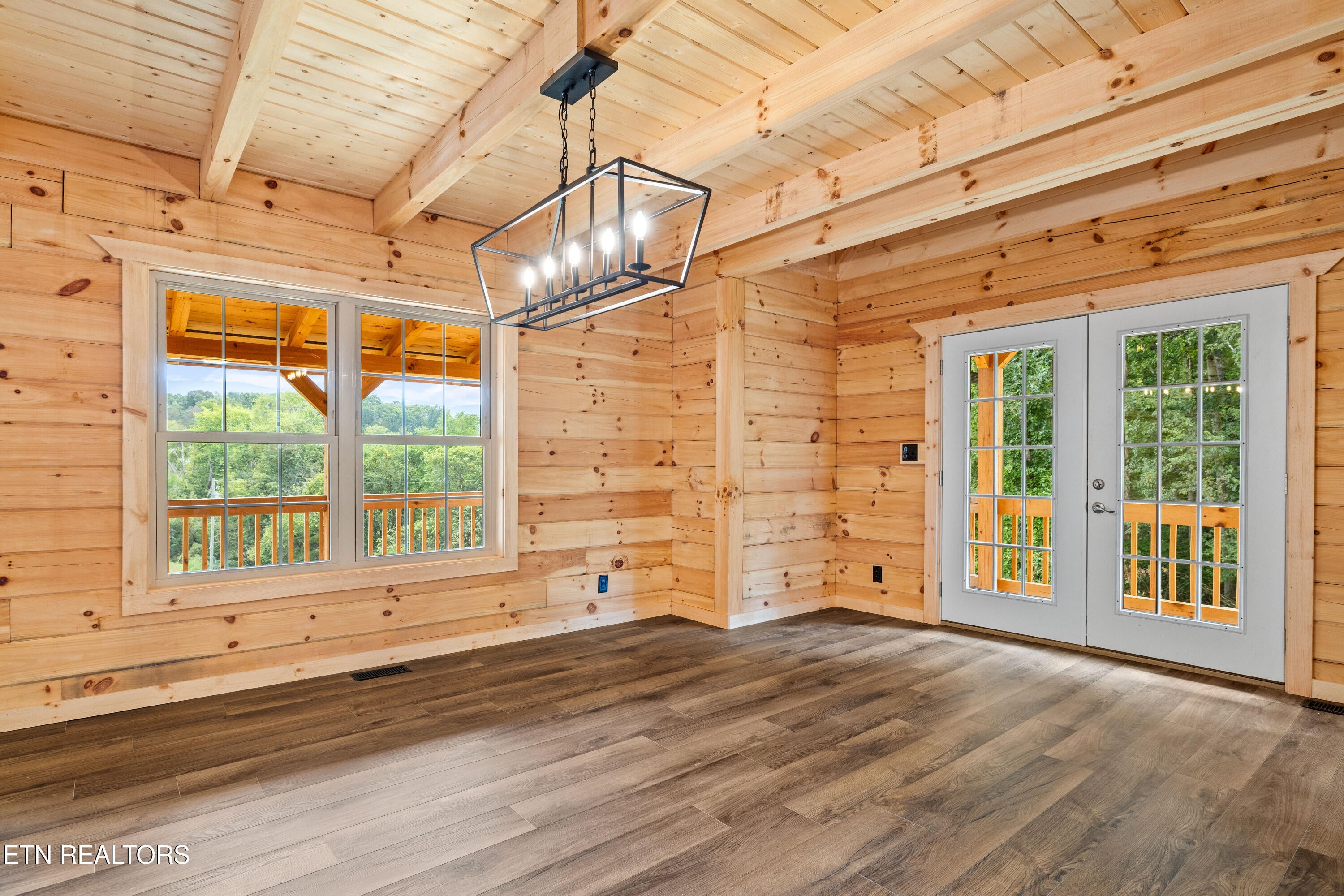 Maryville, Tennessee, 37803, United States, 3 Bedrooms Bedrooms, ,4 BathroomsBathrooms,Residential,Active,1952296