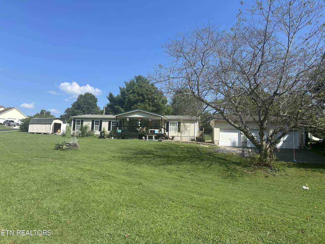 306 MULLIS LN, JACKSBORO, TN 37757, photo 1 of 12