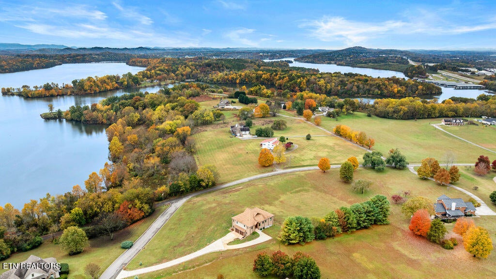Maryville, Tennessee, 37801, United States, 5 Bedrooms Bedrooms, ,5 BathroomsBathrooms,Residential,Active,2013636