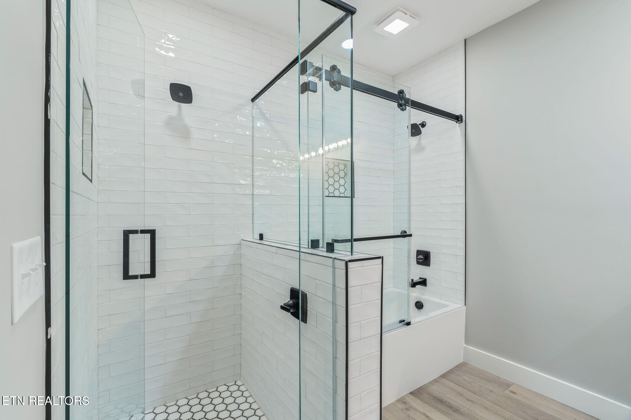 Strawberry Plains, Tennessee, 37871, United States, 3 Bedrooms Bedrooms, ,2 BathroomsBathrooms,Residential,Active,2007043