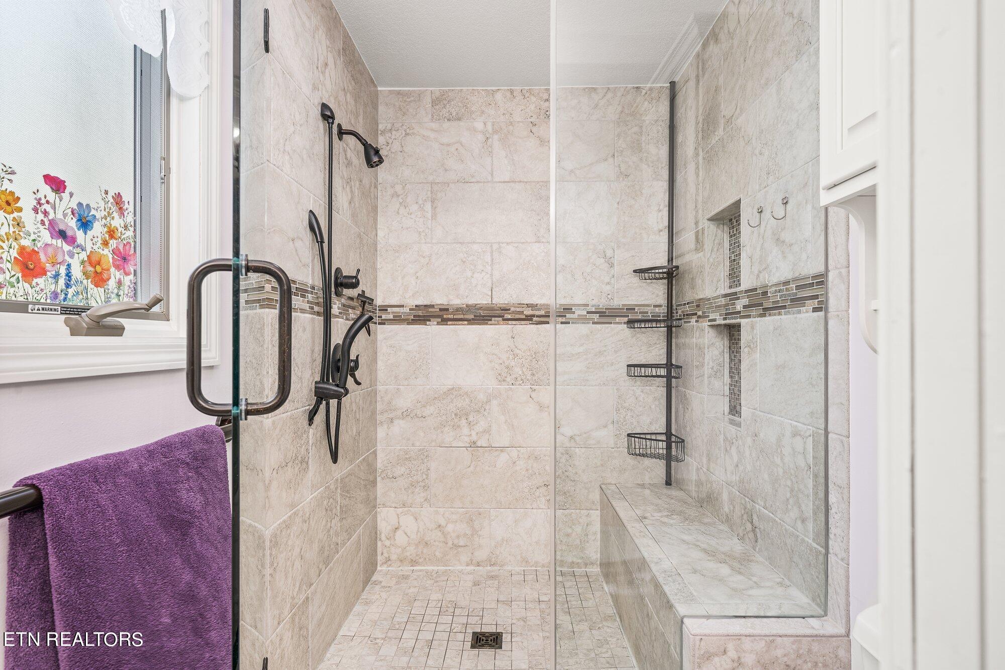 Crossville, Tennessee, 38558, United States, ,4 BathroomsBathrooms,Residential,Active,1748197