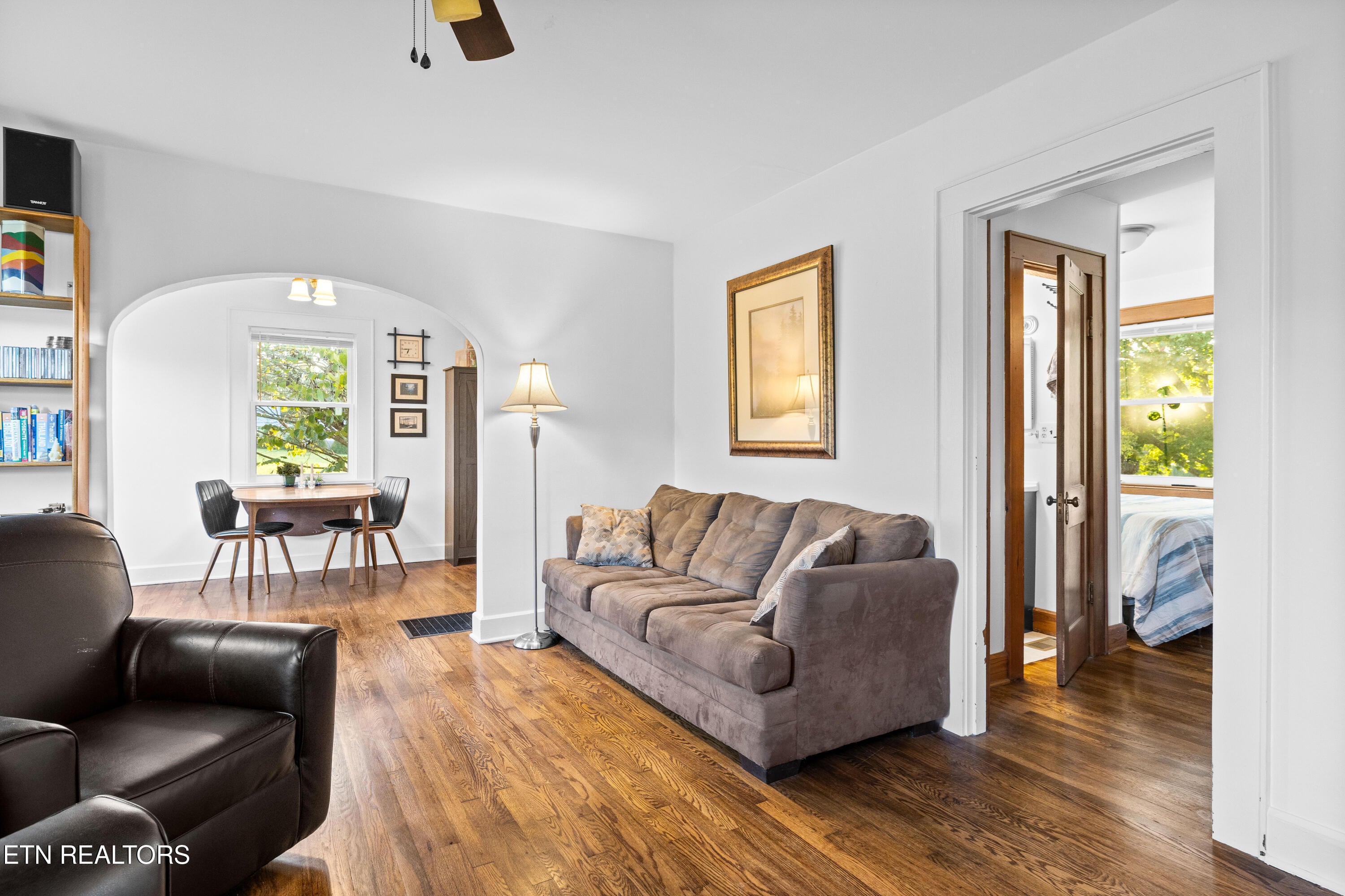 Maryville, Tennessee, 37804, United States, 2 Bedrooms Bedrooms, ,1 BathroomBathrooms,Residential,Active,1945541