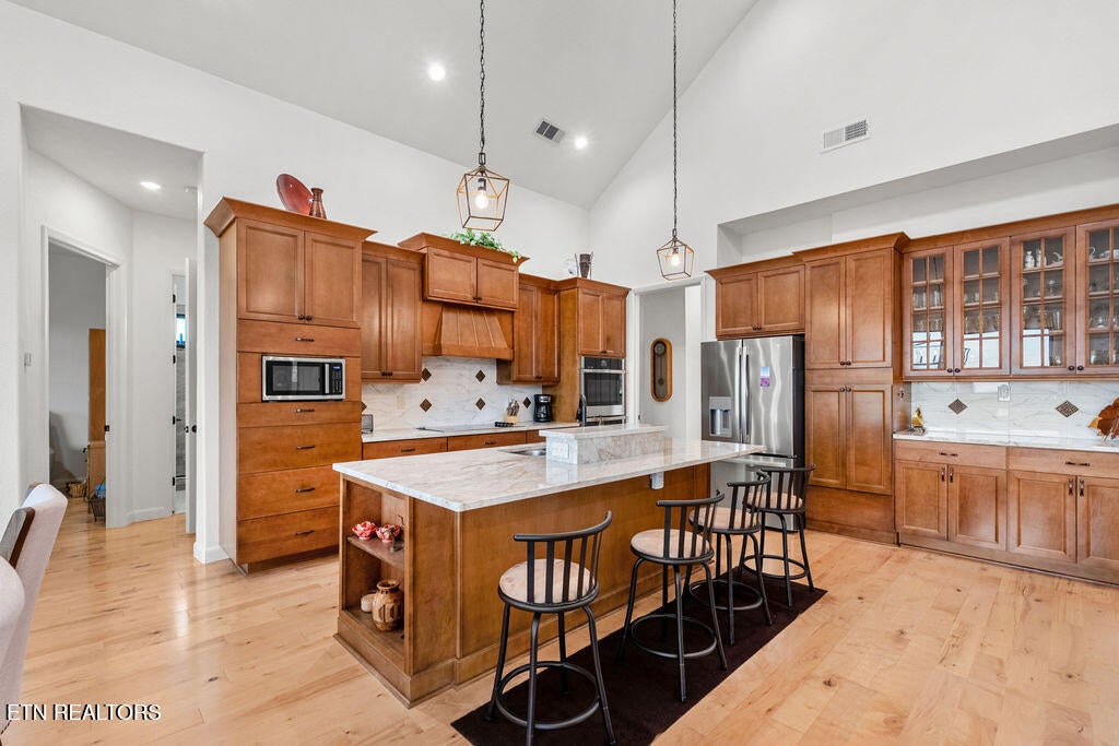 Maryville, Tennessee, 37801, United States, 5 Bedrooms Bedrooms, ,5 BathroomsBathrooms,Residential,Active,2013636