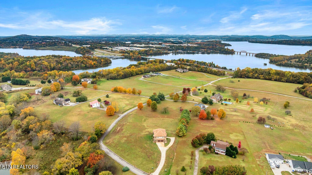 Maryville, Tennessee, 37801, United States, 5 Bedrooms Bedrooms, ,5 BathroomsBathrooms,Residential,Active,2013636