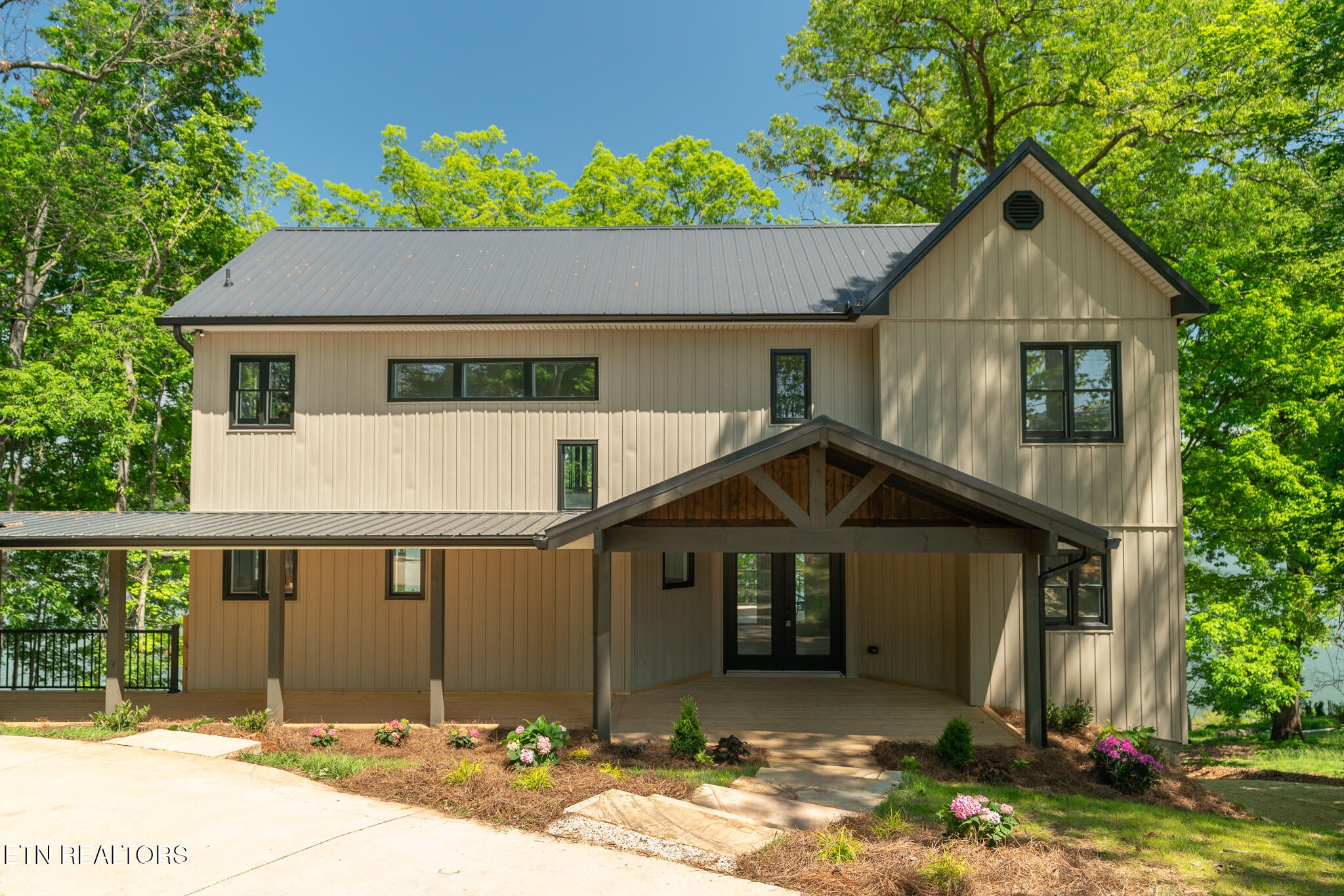 Louisville, Tennessee, 37777, United States, 3 Bedrooms Bedrooms, ,3 BathroomsBathrooms,Residential,Active,2007978