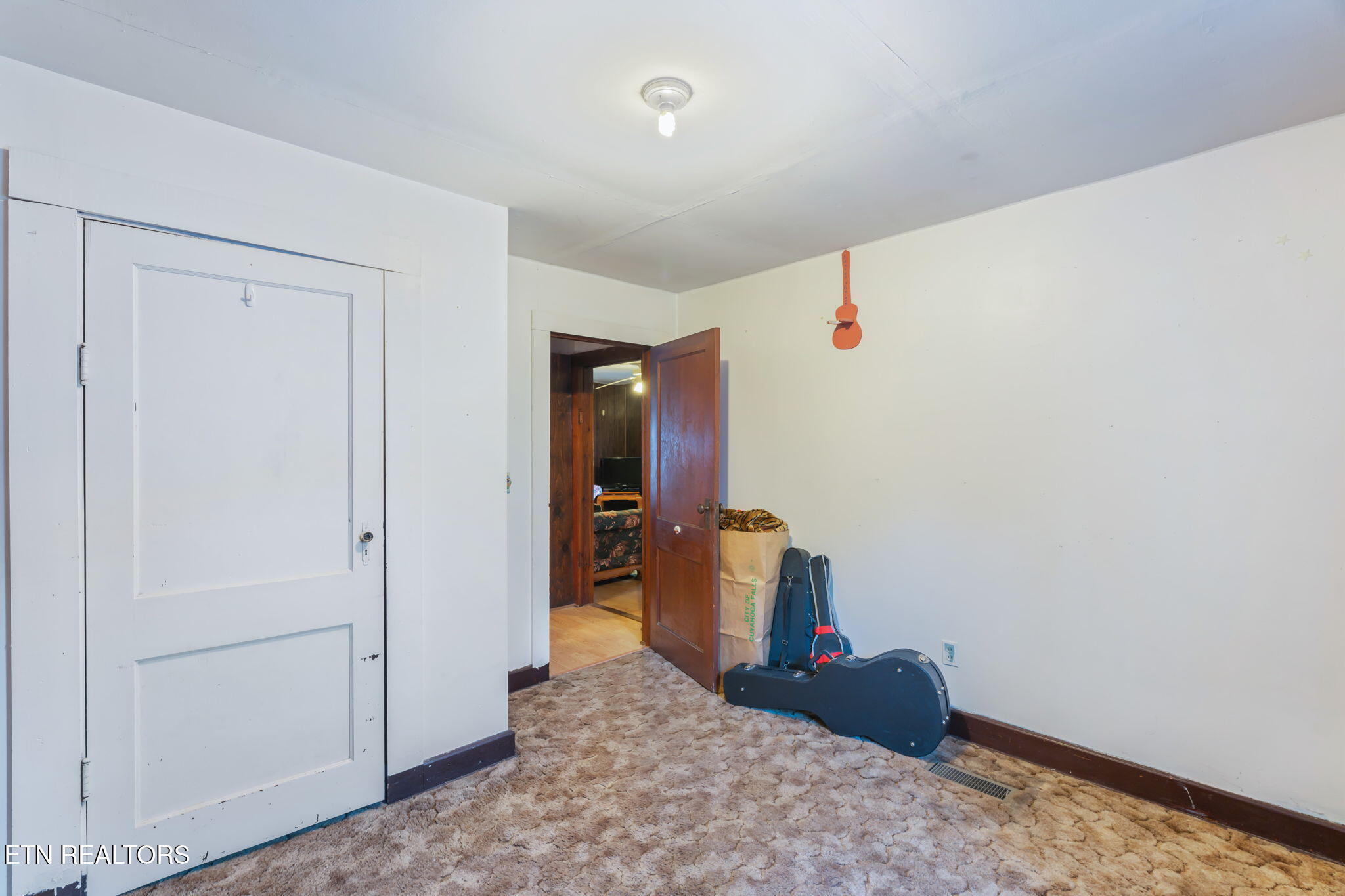 Seymour, Tennessee, 37865, United States, 2 Bedrooms Bedrooms, ,2 BathroomsBathrooms,Residential,Active,1966023