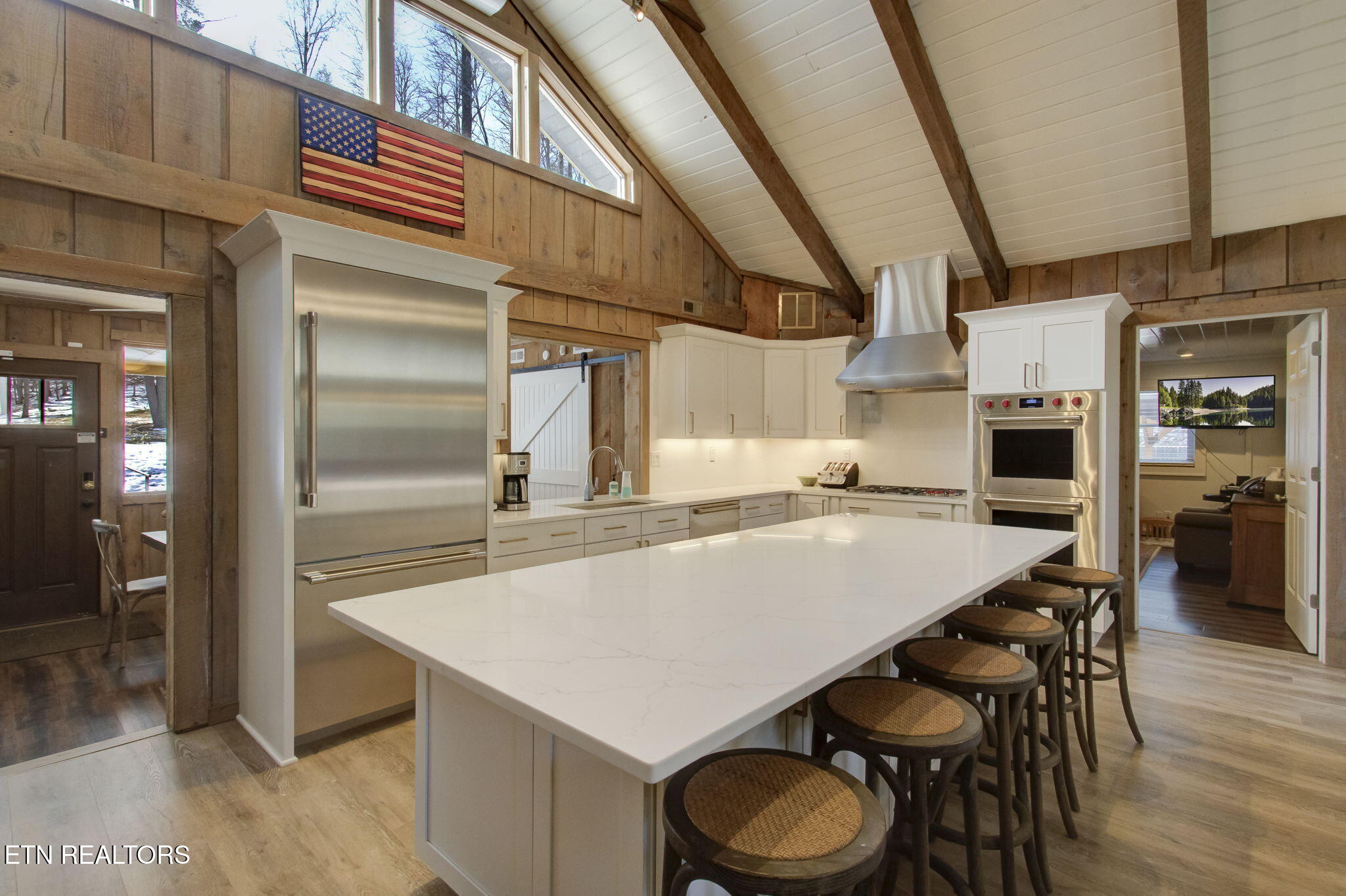 Walland, Tennessee, 37886, United States, 7 Bedrooms Bedrooms, ,6 BathroomsBathrooms,Residential,Active,1910366