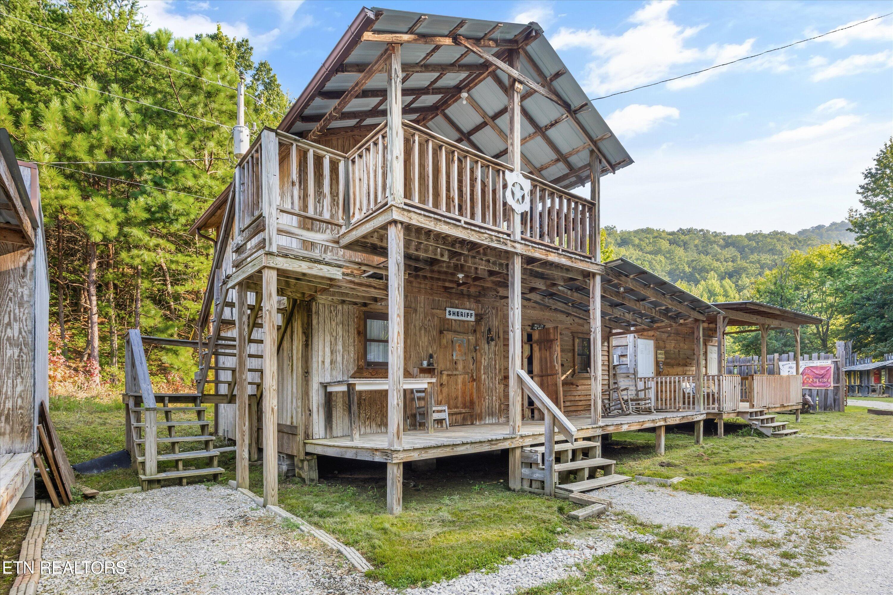 Winfield, Tennessee, 37892, United States, 18 Bedrooms Bedrooms, ,8 BathroomsBathrooms,Residential,Active,1920273