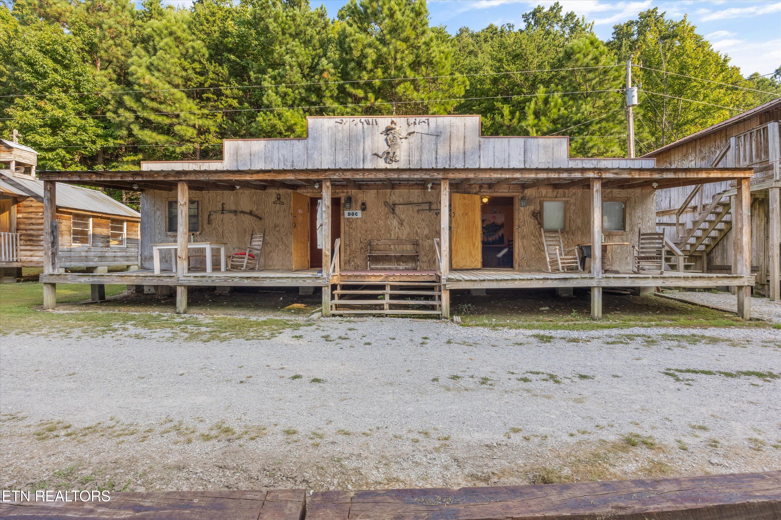 Winfield, Tennessee, 37892, United States, 18 Bedrooms Bedrooms, ,8 BathroomsBathrooms,Residential,Active,1920273