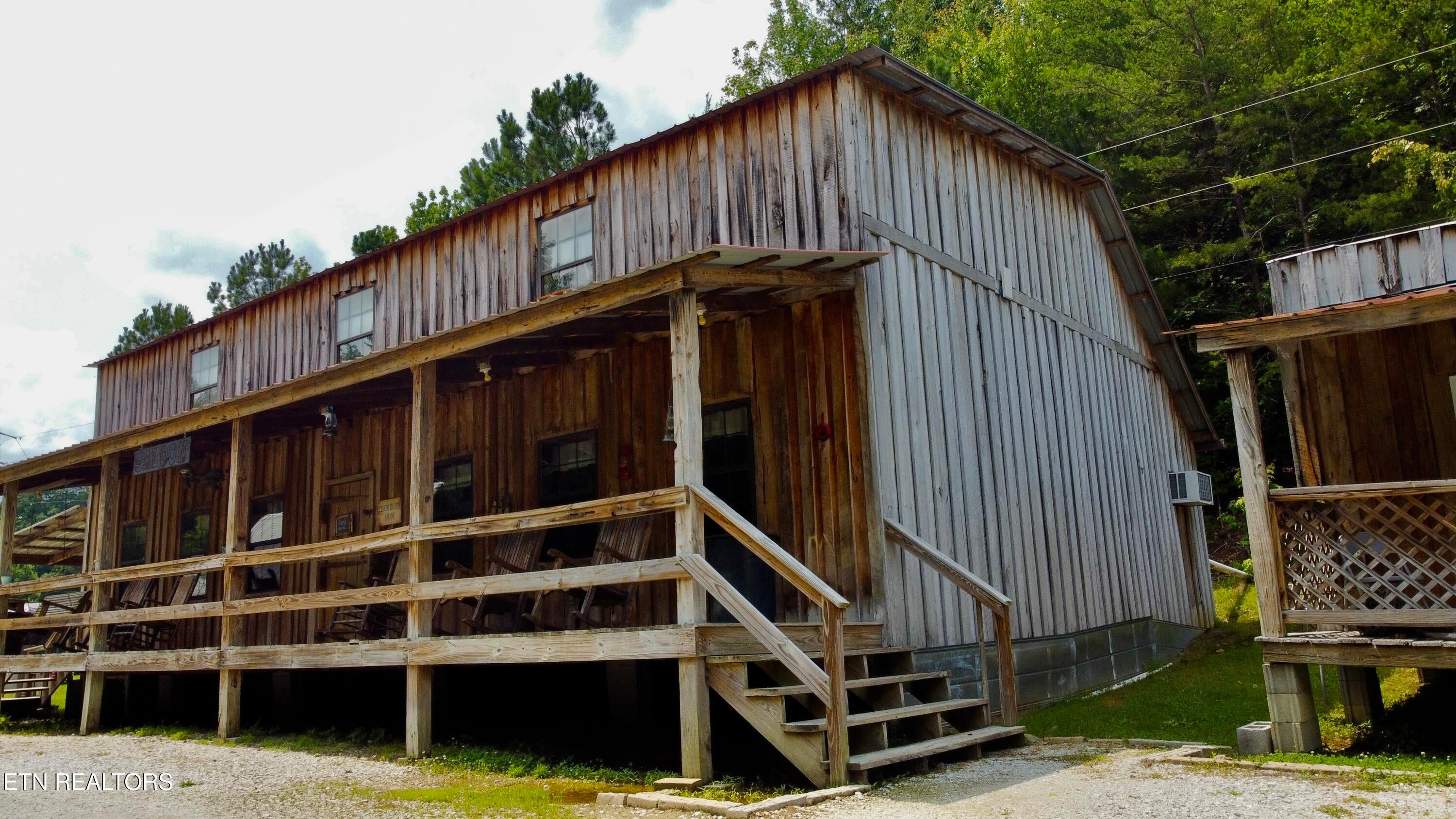 Winfield, Tennessee, 37892, United States, 18 Bedrooms Bedrooms, ,8 BathroomsBathrooms,Residential,Active,1920273
