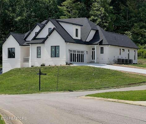 679 HAMPTON LN, MORRISTOWN, TN 37814 - Image 1