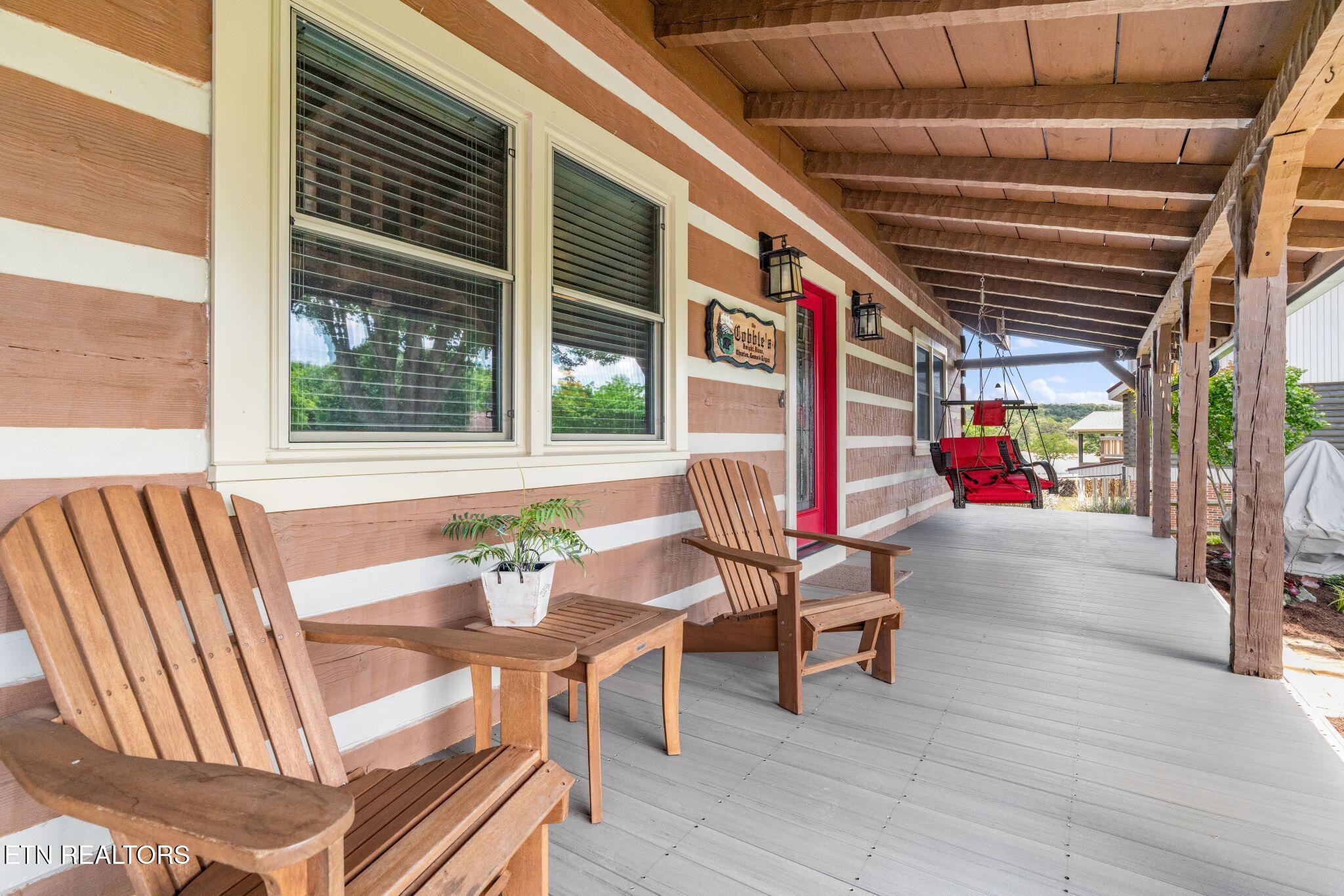 Dandridge, Tennessee, 37725, United States, ,4 BathroomsBathrooms,Residential,Active,1808228