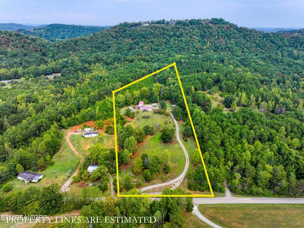 909 REAGAN VALLEY RD, TELLICO PLAINS, TN 37385, photo 1 of 17