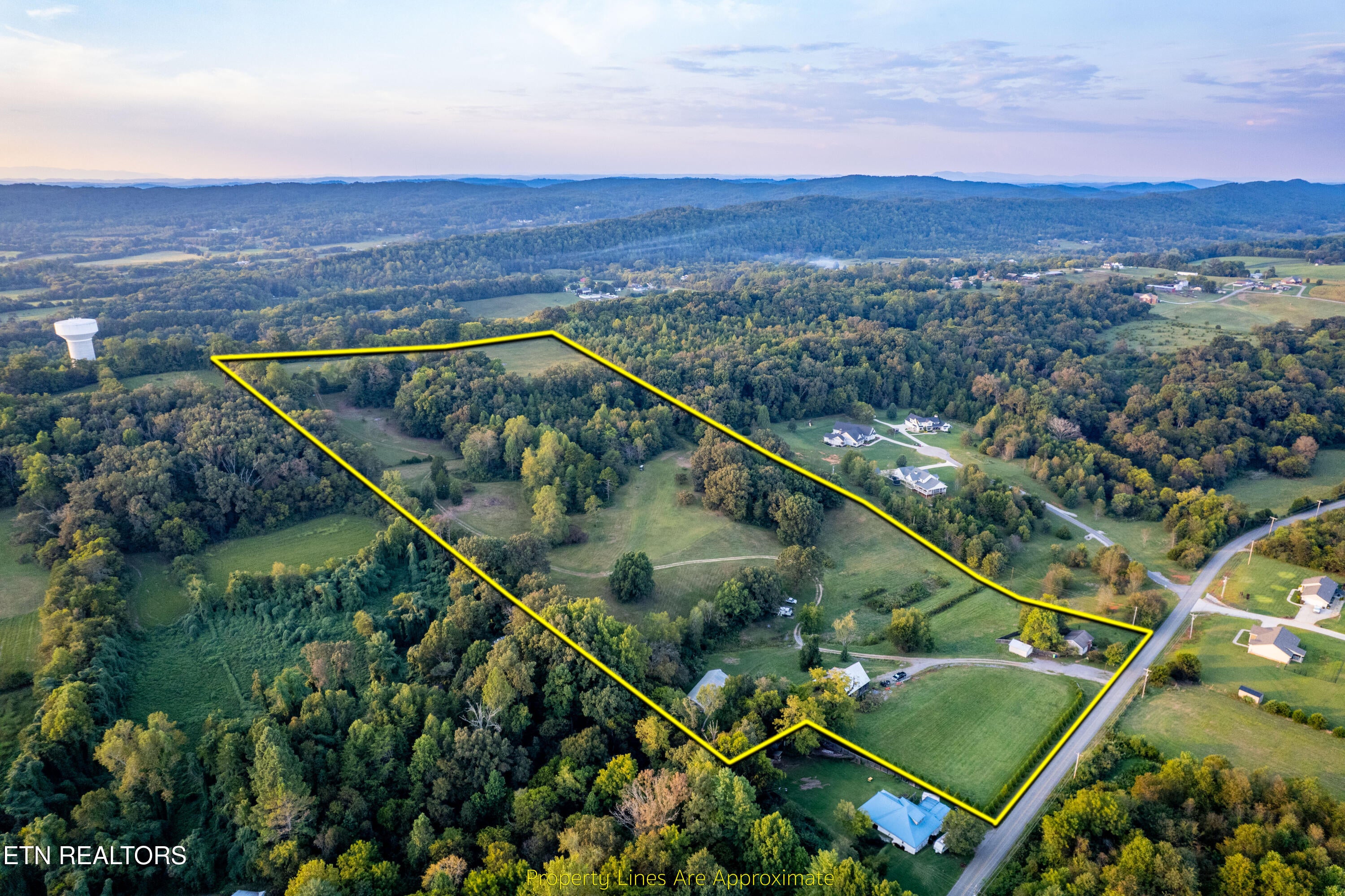 Maryville, Tennessee, 37804, United States, 2 Bedrooms Bedrooms, ,1 BathroomBathrooms,Residential,Active,1945541