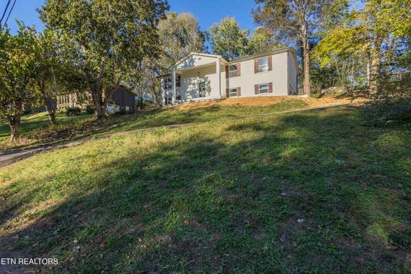 8919 FARNE ISLAND BLVD, KNOXVILLE, TN 37923 - Image 1