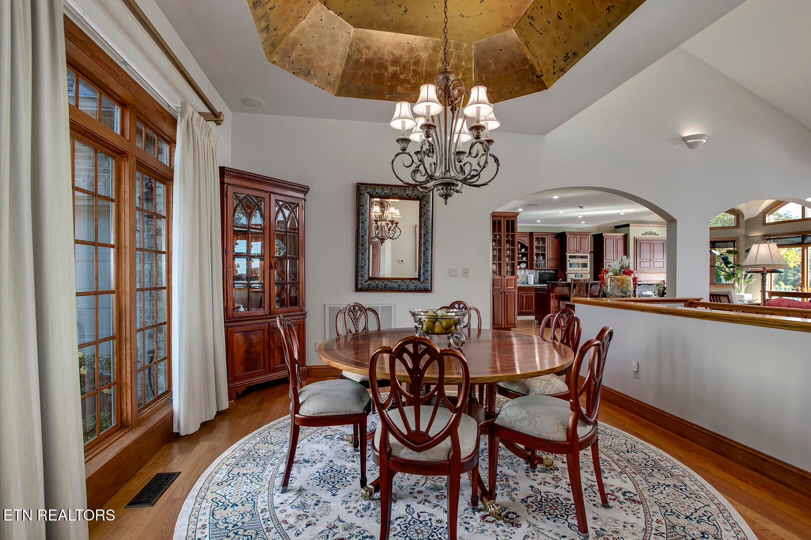 Vonore, Tennessee, 37885, United States, 5 Bedrooms Bedrooms, ,5 BathroomsBathrooms,Residential,Active,1973331