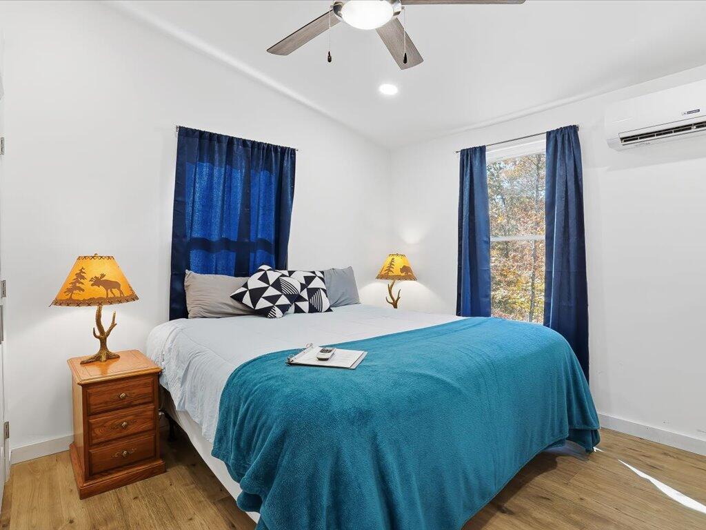 New Tazewell, Tennessee, 37825, United States, 2 Bedrooms Bedrooms, ,2 BathroomsBathrooms,Residential,Active,2007066