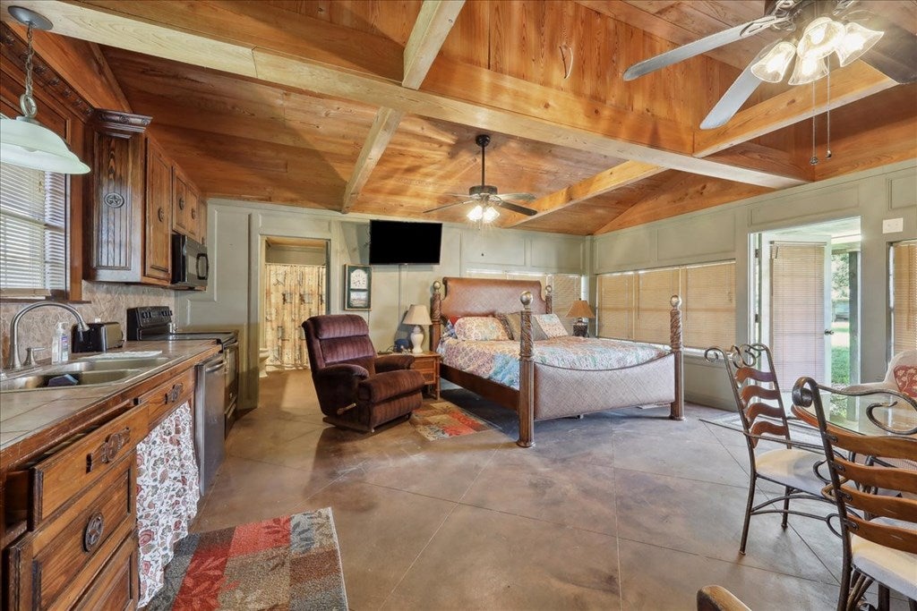 Kirbyville, Texas, 75956, United States, 3 Bedrooms Bedrooms, ,3 BathroomsBathrooms,Residential,Active,1992248