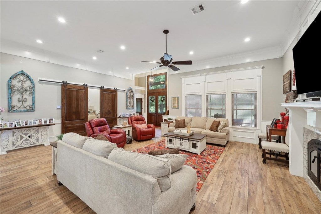 Kirbyville, Texas, 75956, United States, 3 Bedrooms Bedrooms, ,3 BathroomsBathrooms,Residential,Active,1992248