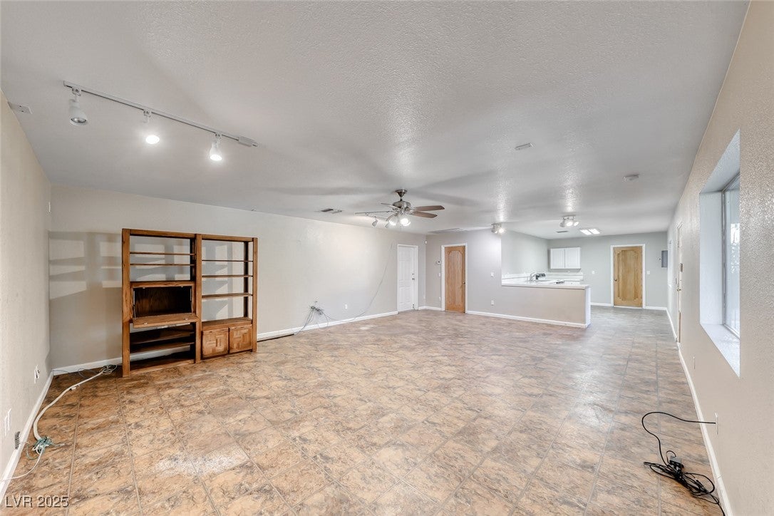 Las Vegas, Nevada, 89141, United States, 4 Bedrooms Bedrooms, ,4 BathroomsBathrooms,Residential,Active,1968379