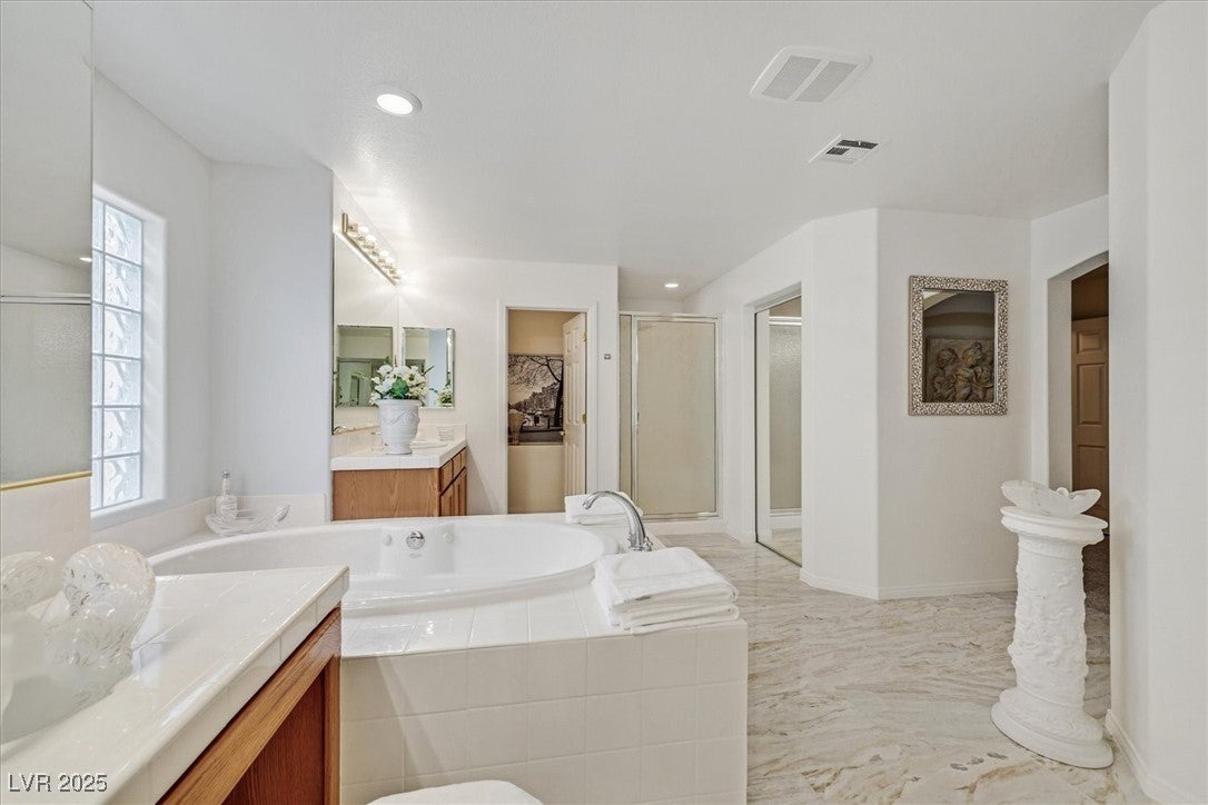 Henderson, Nevada, 89052, United States, 5 Bedrooms Bedrooms, ,4 BathroomsBathrooms,Residential,Active,1739708