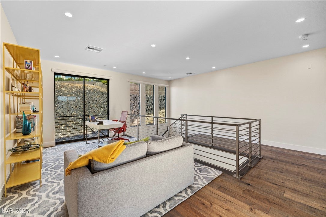 Henderson, Nevada, 89012, United States, 3 Bedrooms Bedrooms, ,4 BathroomsBathrooms,Residential,Active,1967100