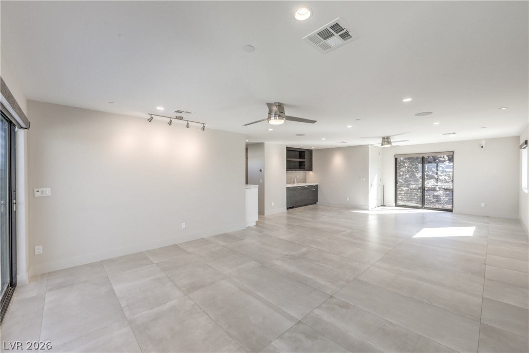 Henderson, Nevada, 89012, United States, 4 Bedrooms Bedrooms, ,5 BathroomsBathrooms,Residential,Active,2016114