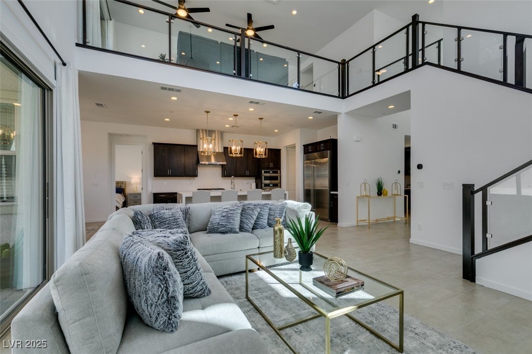 Las Vegas, Nevada, 89138, United States, 5 Bedrooms Bedrooms, ,4 BathroomsBathrooms,Residential,Active,1961955