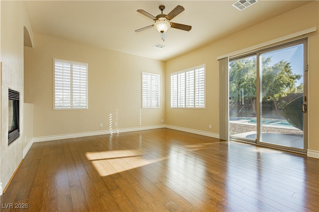 Las Vegas, Nevada, 89139, United States, 3 Bedrooms Bedrooms, ,4 BathroomsBathrooms,Residential,Active,2010536