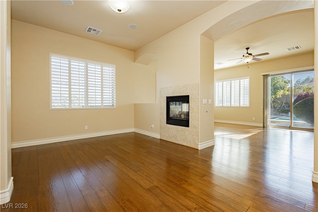 Las Vegas, Nevada, 89139, United States, 3 Bedrooms Bedrooms, ,4 BathroomsBathrooms,Residential,Active,2010536