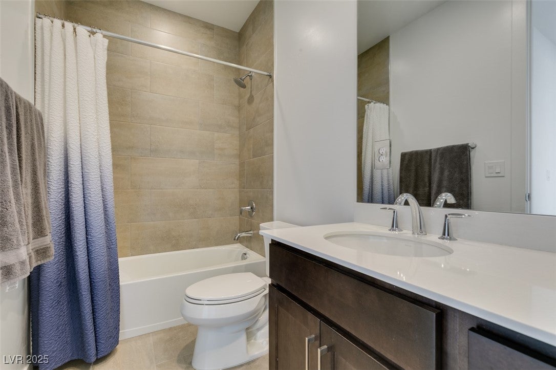 Las Vegas, Nevada, 89138, United States, 5 Bedrooms Bedrooms, ,4 BathroomsBathrooms,Residential,Active,1961955