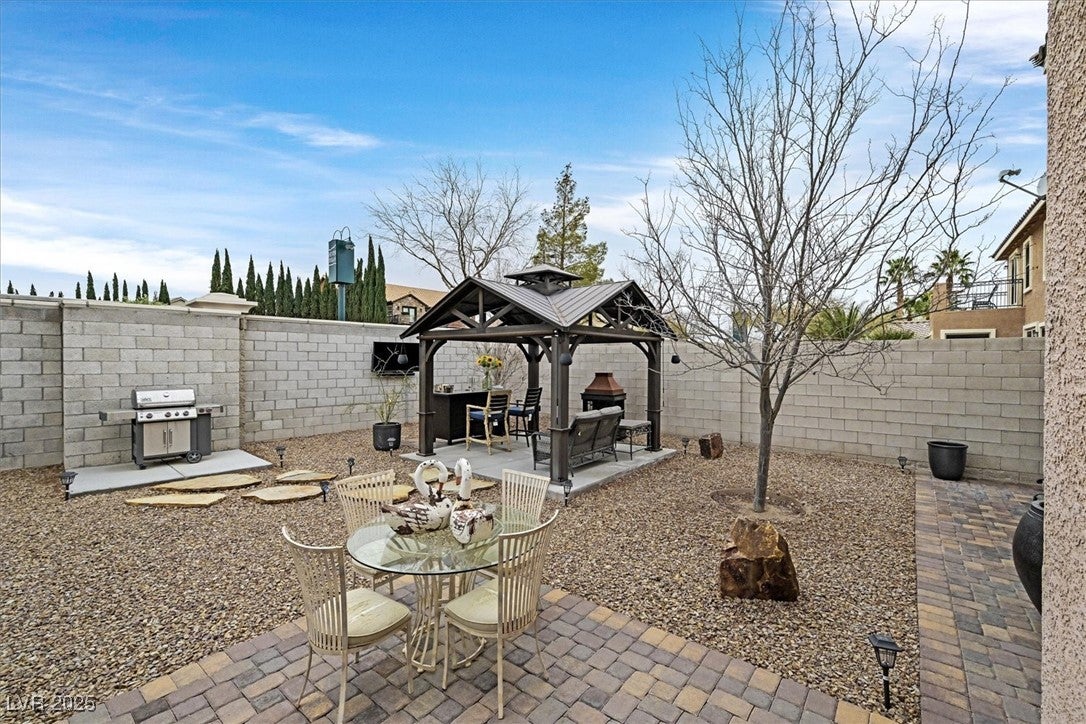 Henderson, Nevada, 89052, United States, 5 Bedrooms Bedrooms, ,4 BathroomsBathrooms,Residential,Active,1739708