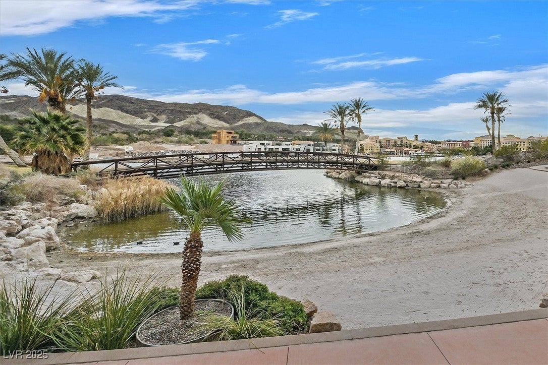 Henderson, Nevada, 89011, United States, ,5 BathroomsBathrooms,Residential,Active,1704244