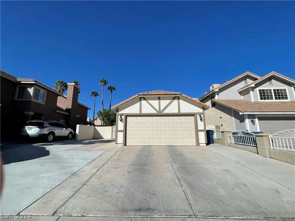 7227 MAGIC MOMENT LN, LAS VEGAS, NV 89119, photo 1 of 27