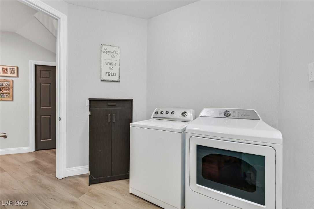 Las Vegas, Nevada, 89141, United States, 6 Bedrooms Bedrooms, ,5 BathroomsBathrooms,Residential,Active,1996585